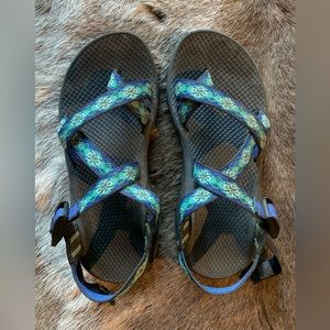 Chaco Classic Blue women’s sandals size 8